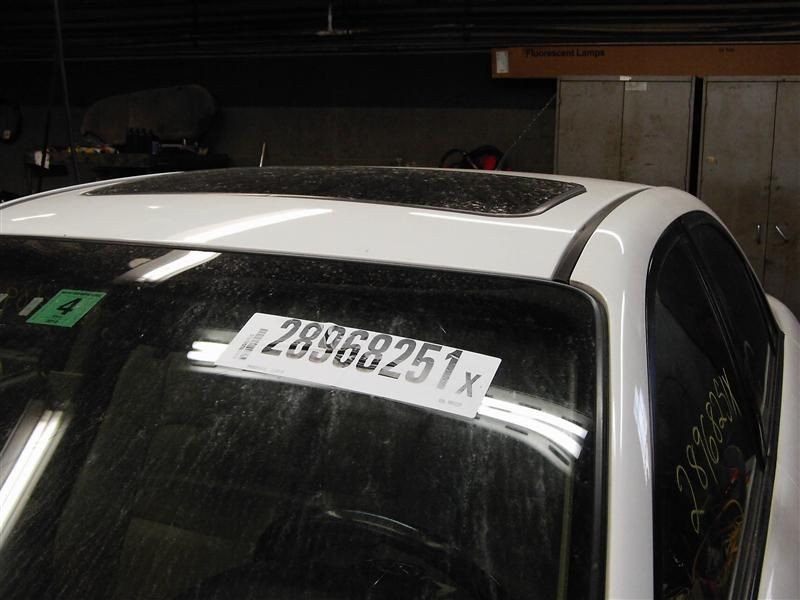 2006 6 SPEAKER LEFT FRONT DOOR LOWER