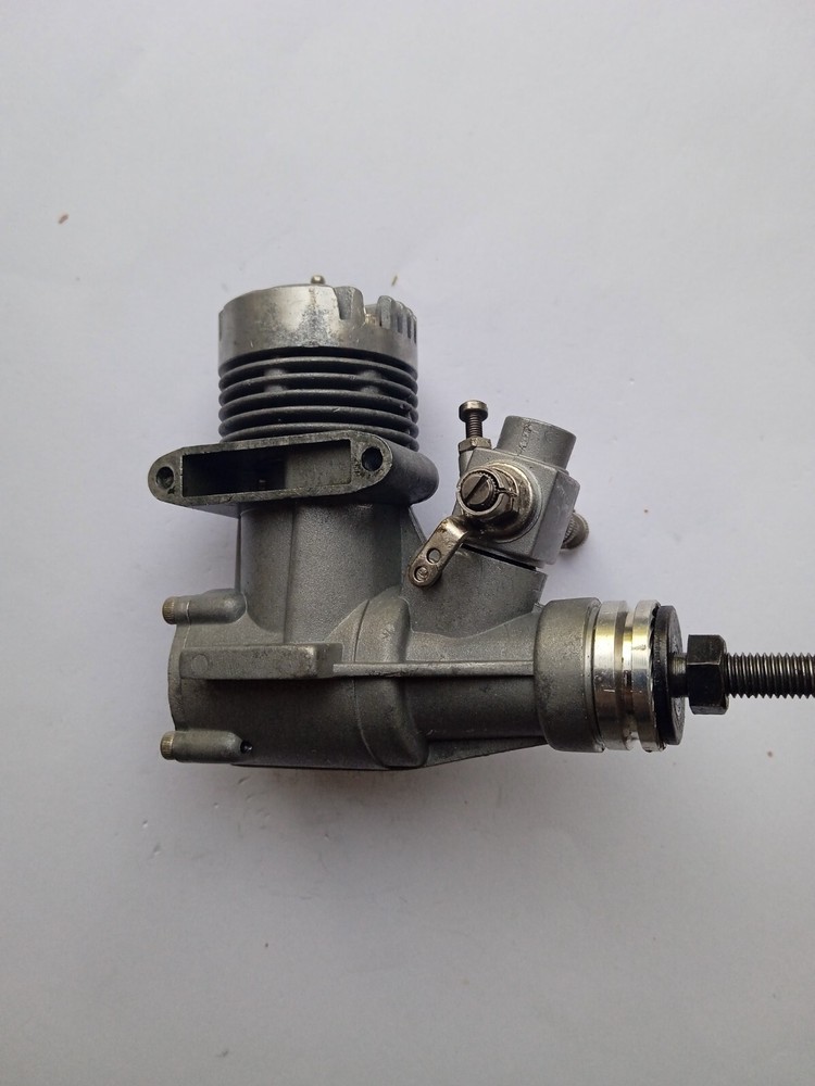 ROYAL .25 RC Glow Engine