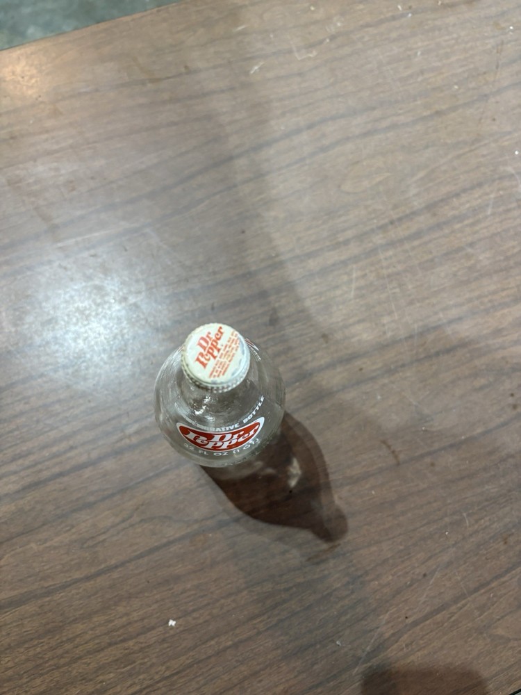 Ou Vintage Dr.Pepper Bottle