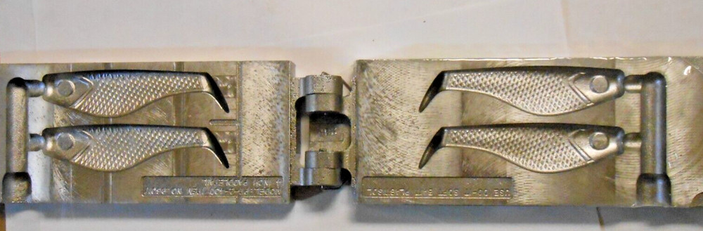 96017 Do-It 4" Paddle Tail Soft Bait Mold