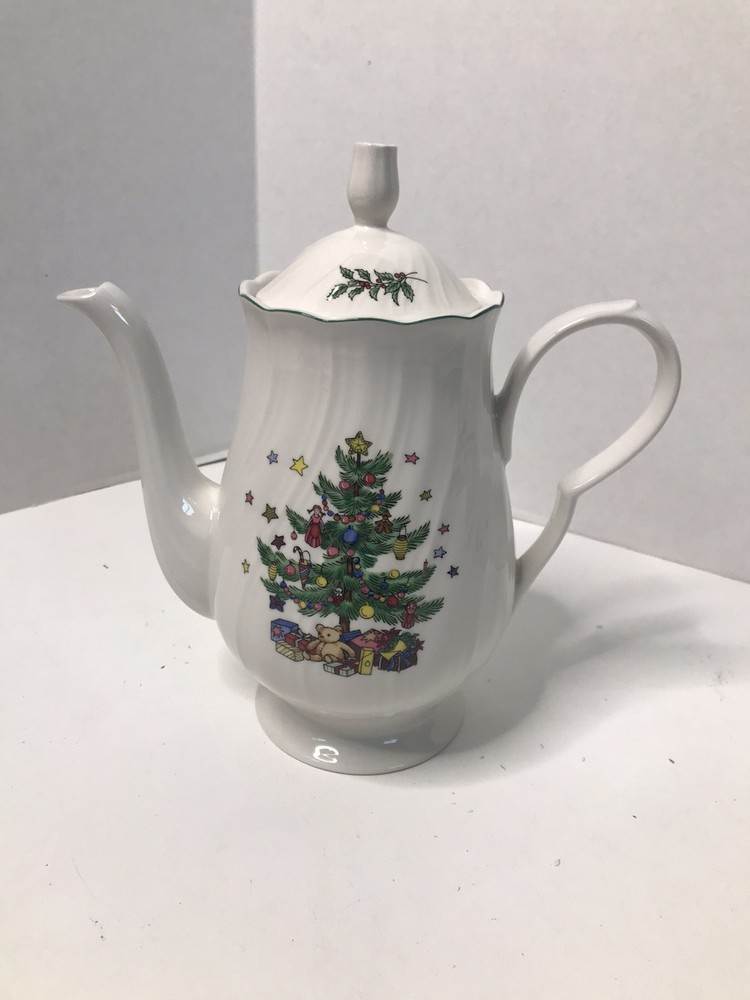 Nikko Christmas Coffee Pot And Lid