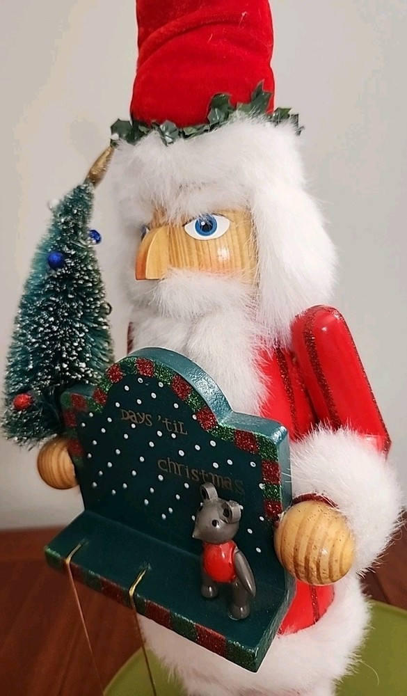 Vintage Countdown To Christmas Santa Nutcracker With Christmas Tree 17" EUC