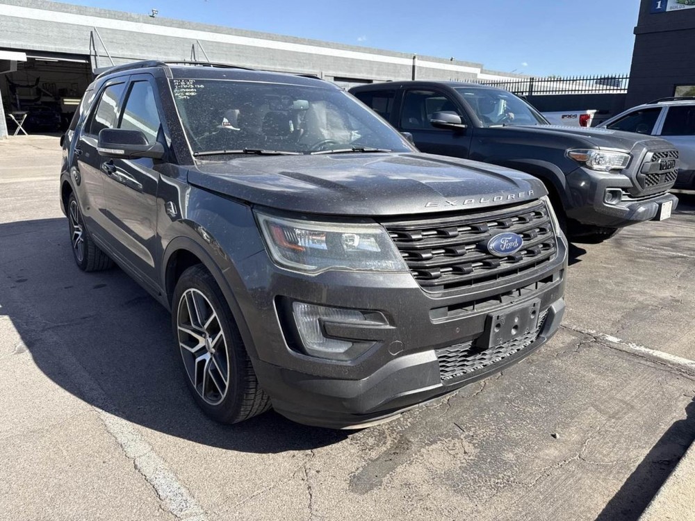 Passenger Right Front Spindle/Knuckle Fits 11-19 EXPLORER 2496385