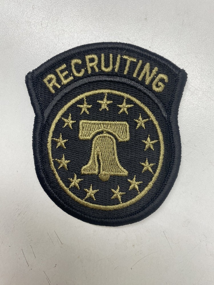 Us ARMY New RECRUITING Patch , With Hook