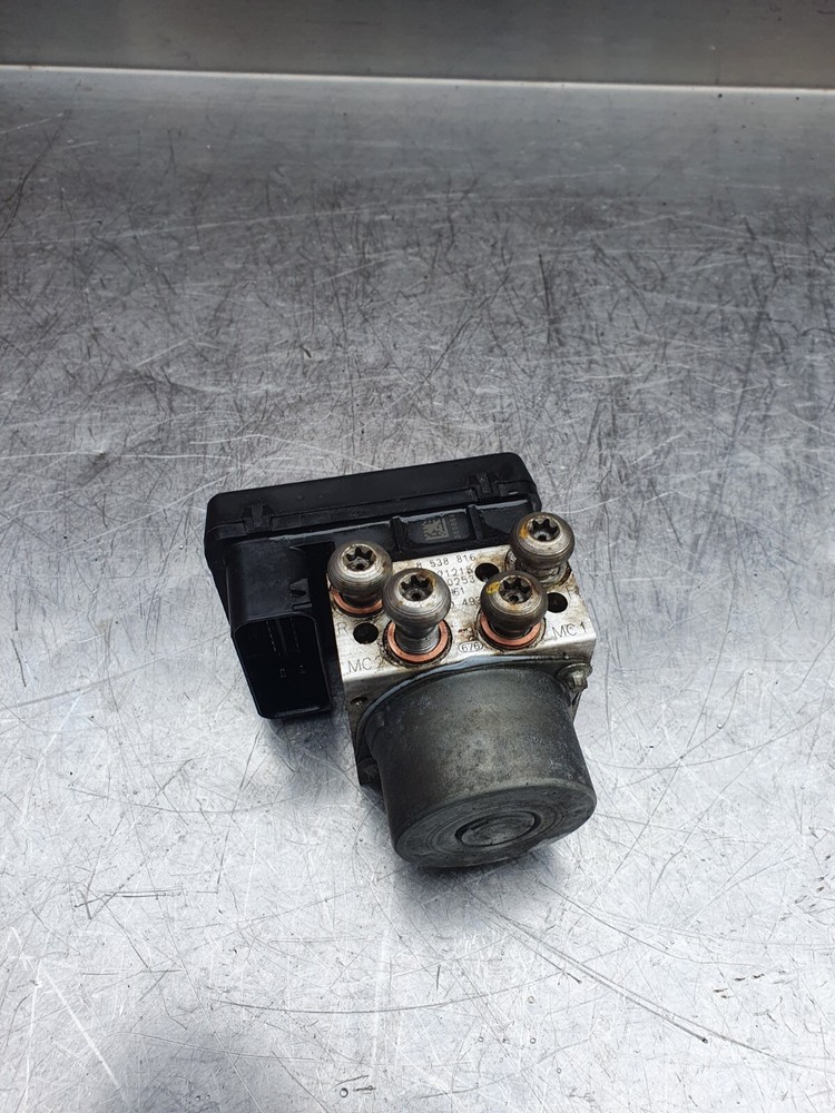 (K) Husqvarna TR 650 Terra / Strada 2013-2015 ABS Control Unit Module Pump OEM