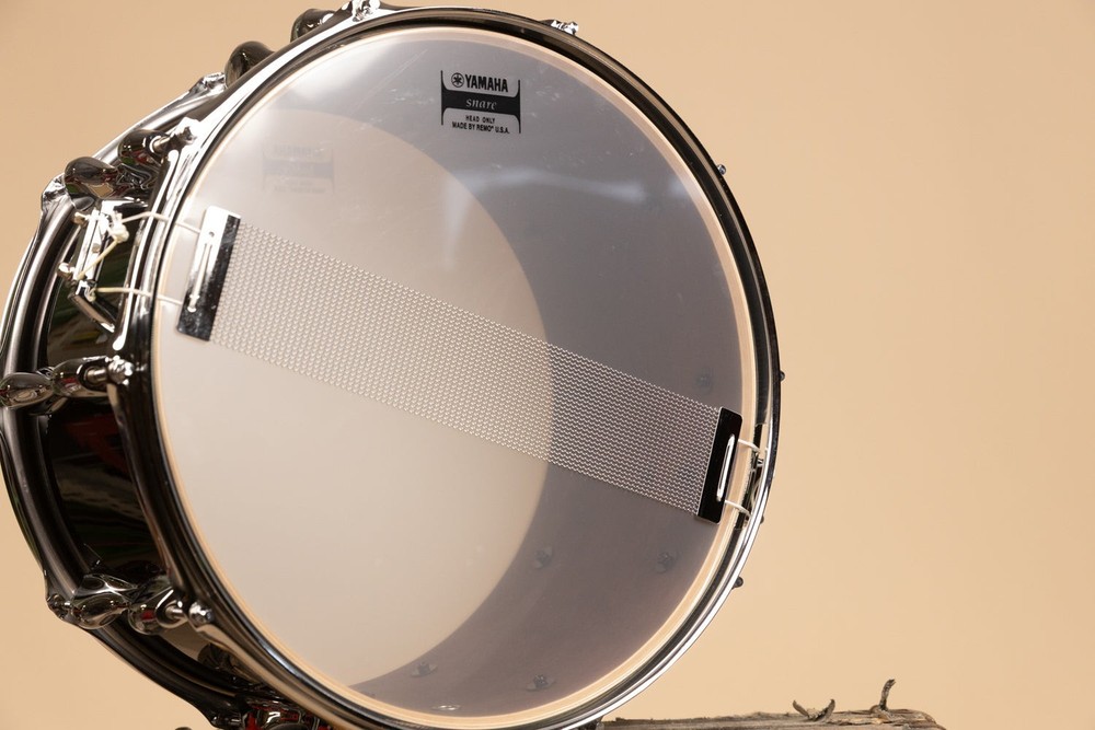 Yamaha 8x14 Solid Black Recording Custom Snare Drum