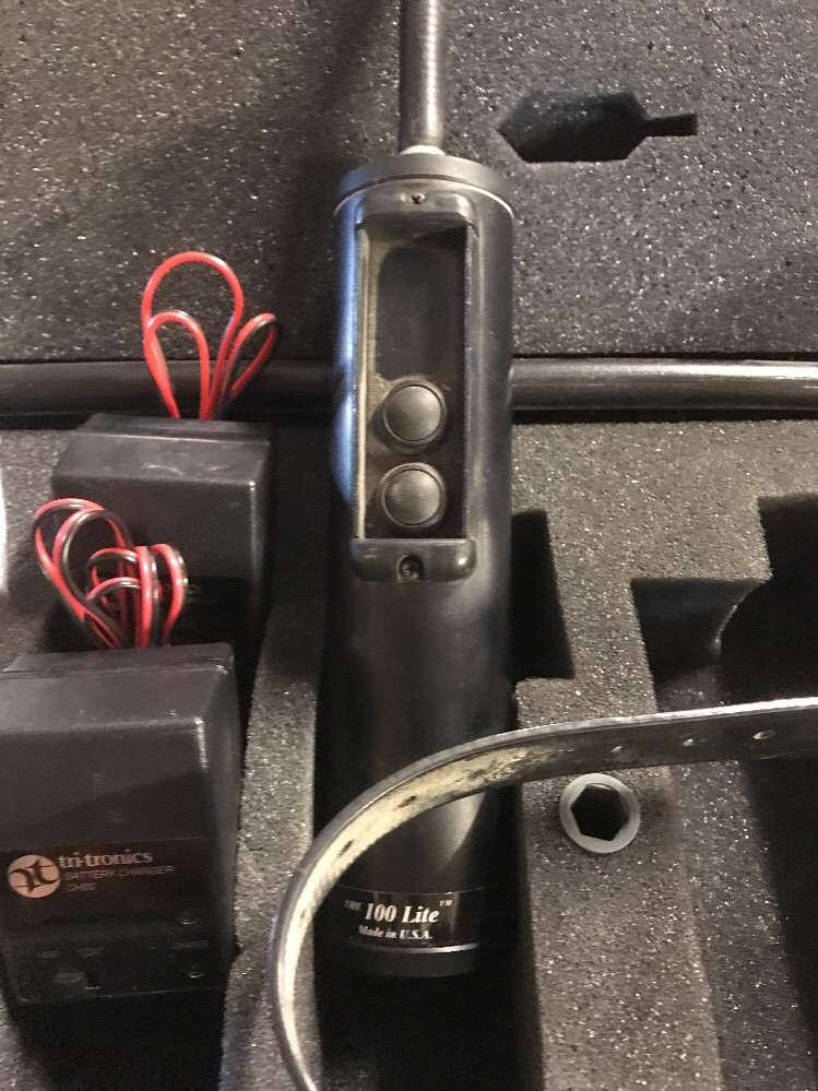 Tri-Tronics 100 Lite remote dor training system w/ bark trainer, case, charger++