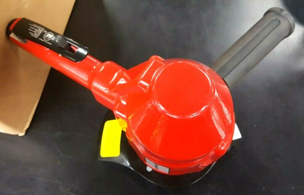 UNIVERSAL TOOL UT8768-4V-60-7 7" HEAVY DUTY VERTICAL GRINDER AIR TOOL