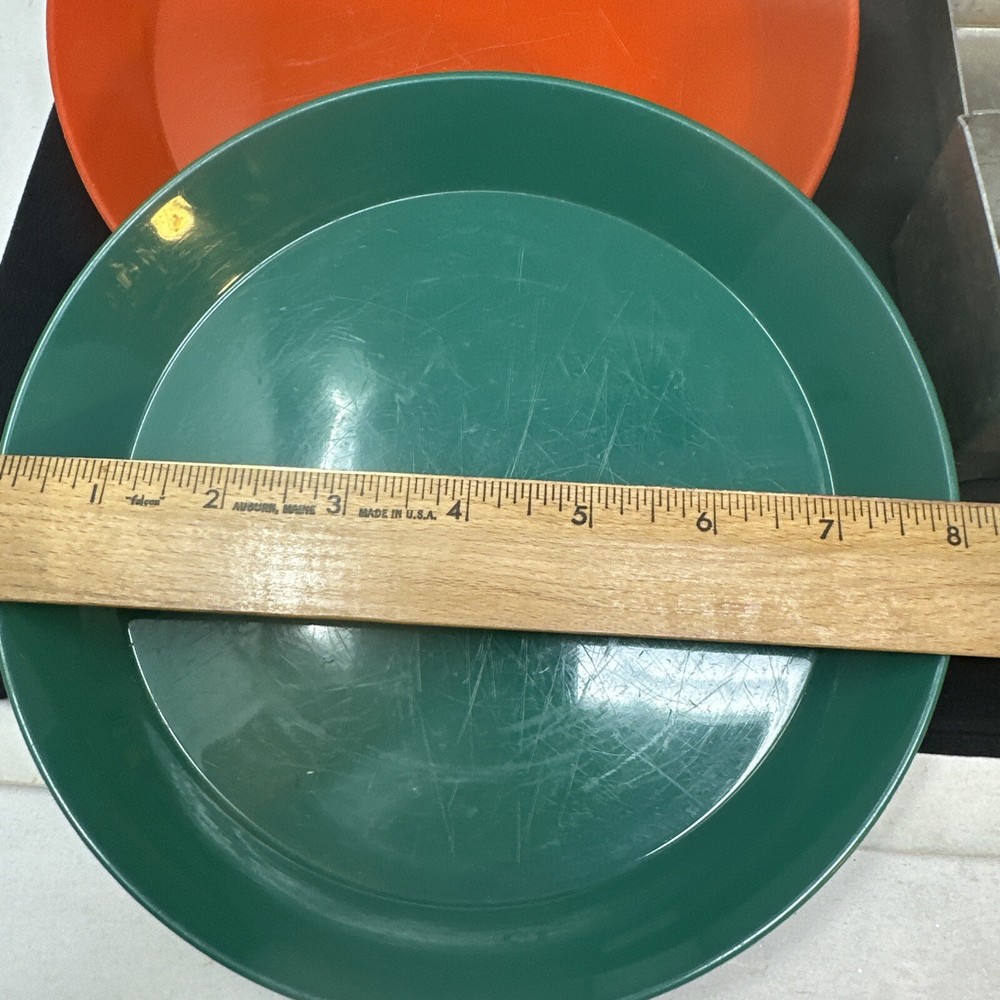 Vintage Survival Camping Dishware 4 Plates & 5 Cups, EUC