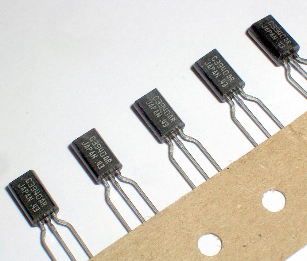 10pcs 2SC3940AR 2SC3940 Transistor TO-92L Matsushita