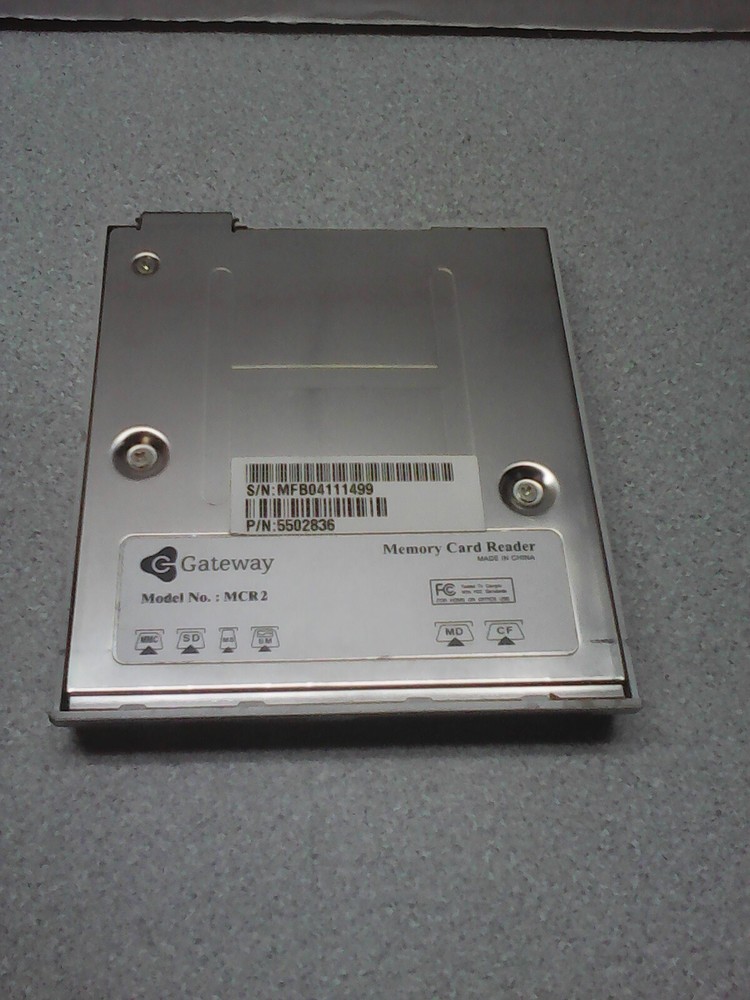 Gateway MCR2 Memory Card Reader 5502836 - Silver