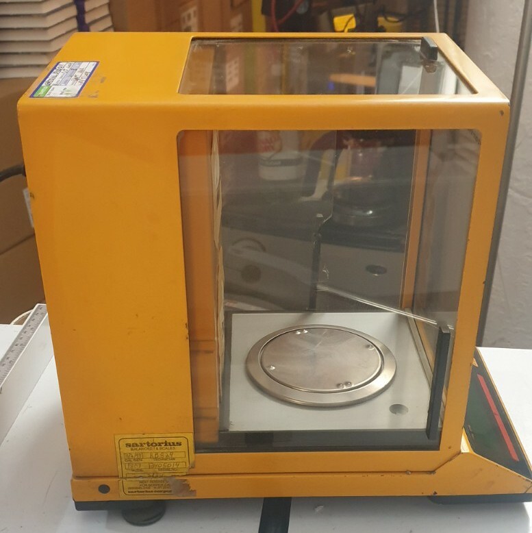 Sartorius 1801 Scale Max 110g Readability .0001g
