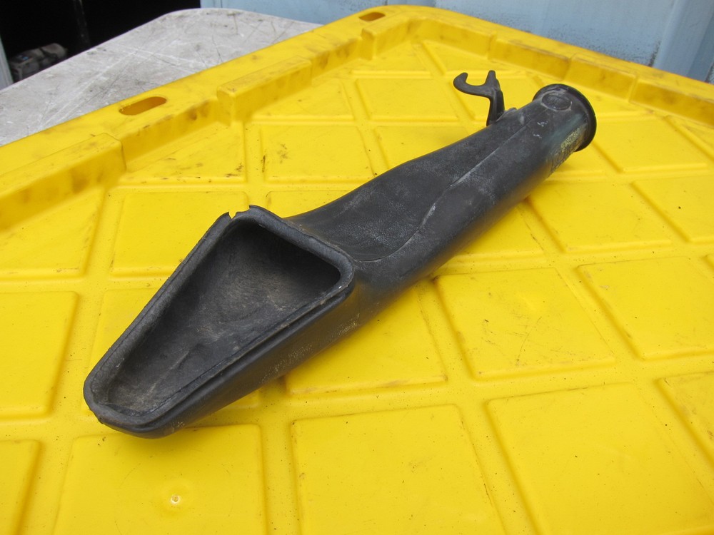 2001 BMW R1150RT-P OEM AIR INTAKE GUIDE