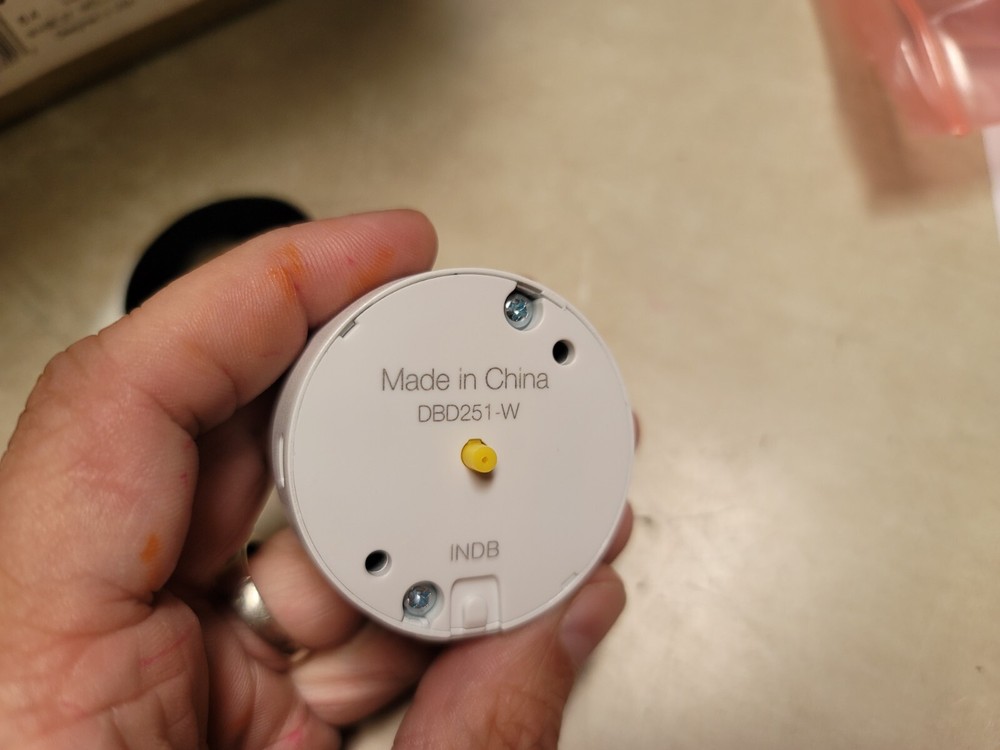 InVue OnePod Sensor Standard Puck DBD251-W