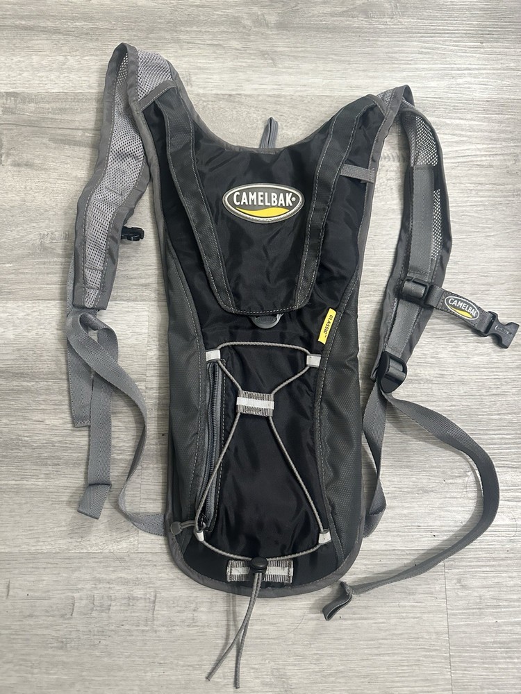 CAMELBAK Classic Hydration Pack Zippered Pocket/Hiking Backpack-No Bladder