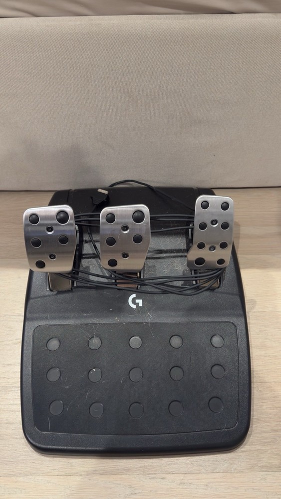 Logitech G923 Wheel, Shifter & Pedals Bundle