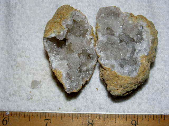 Geode pair opened with crystal centers 2.5 inch G9