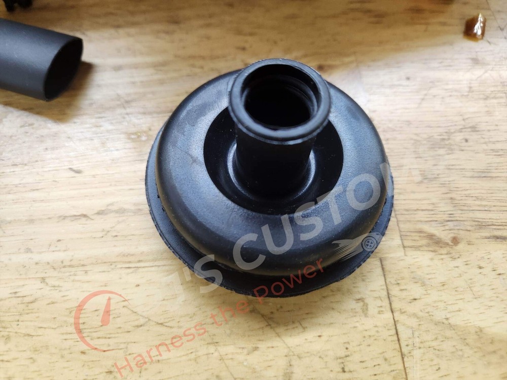 Engine Wire Harness Rubber Firewall Grommet (2.25in Hole Required)