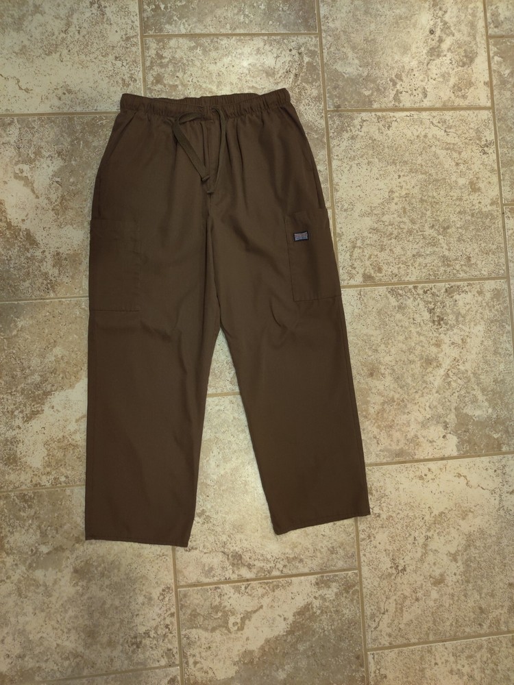 Cherokee Nursing Scrubs. L Top . M bottom. Brown.