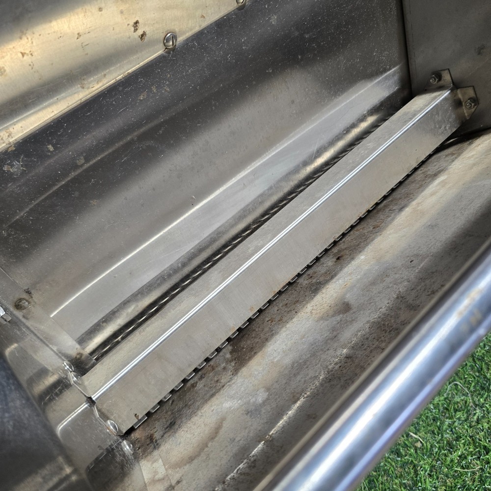 Meyer Walk Behind Hotshot-100 Drop Spreader