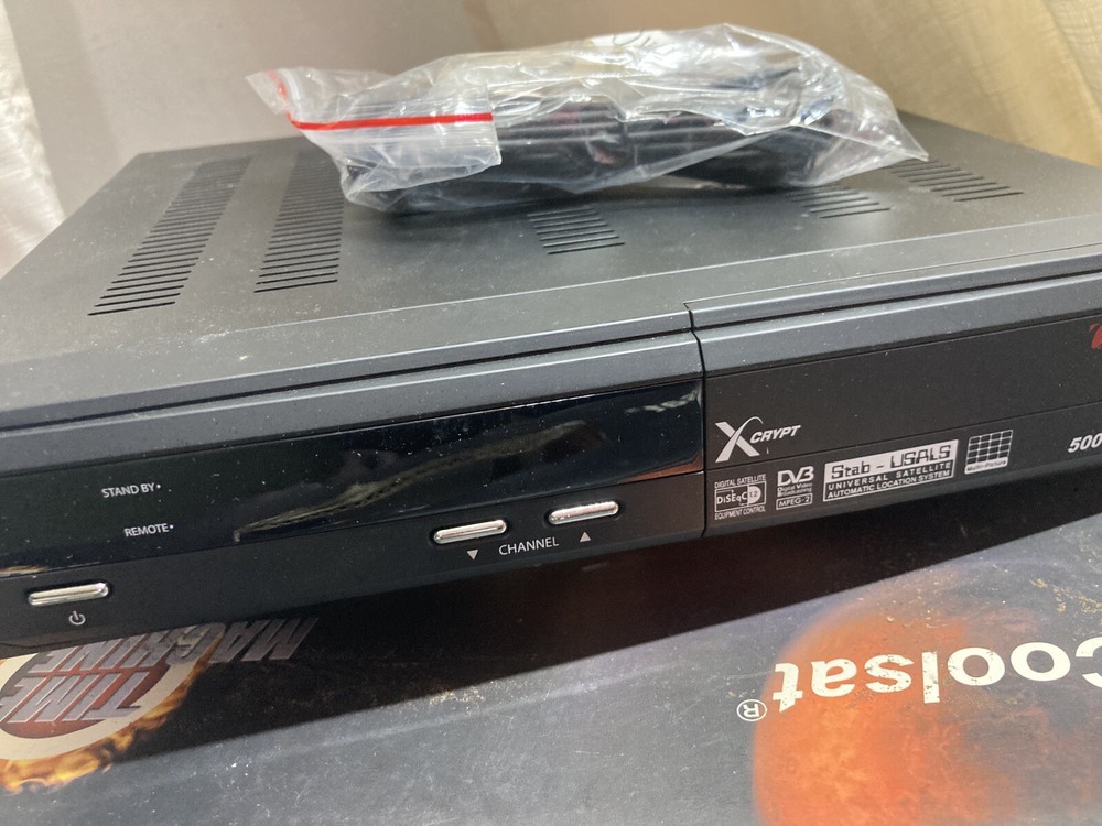 CoolSat 5000 Platinum Digital FTA Satellite Receiver Works (No Remote)