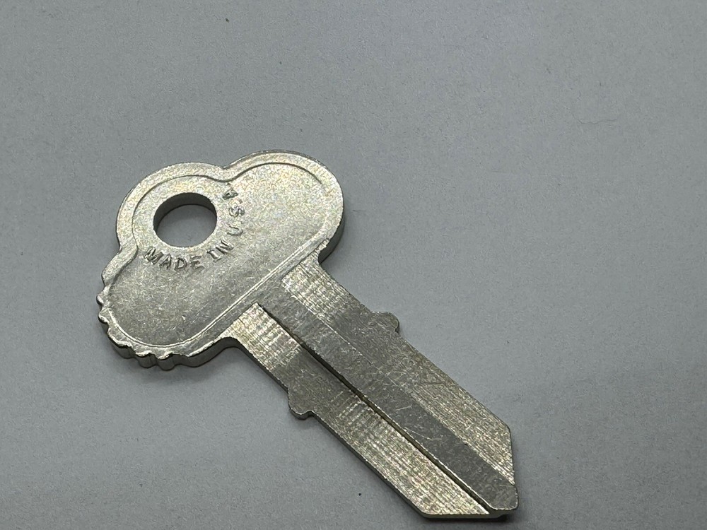 Chicago Key Blank 1041D by Ilco