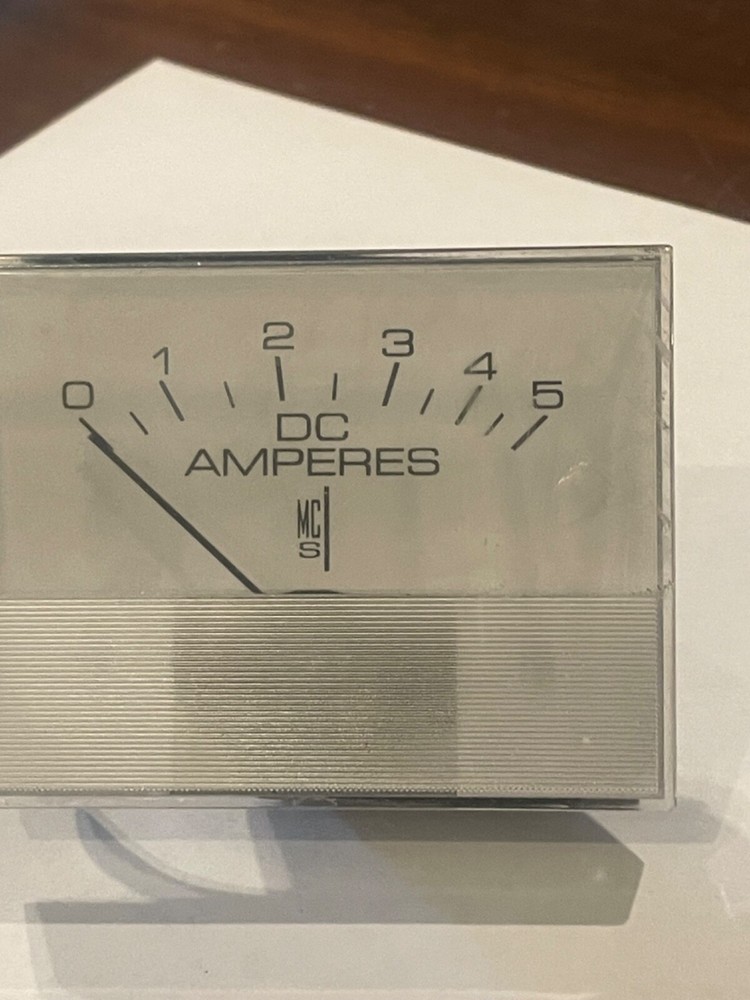 MCS 0-5 DC AMPERES PANEL METER, PANEL FACE: 3.21" LENGTH X 2.45" HEIGHT