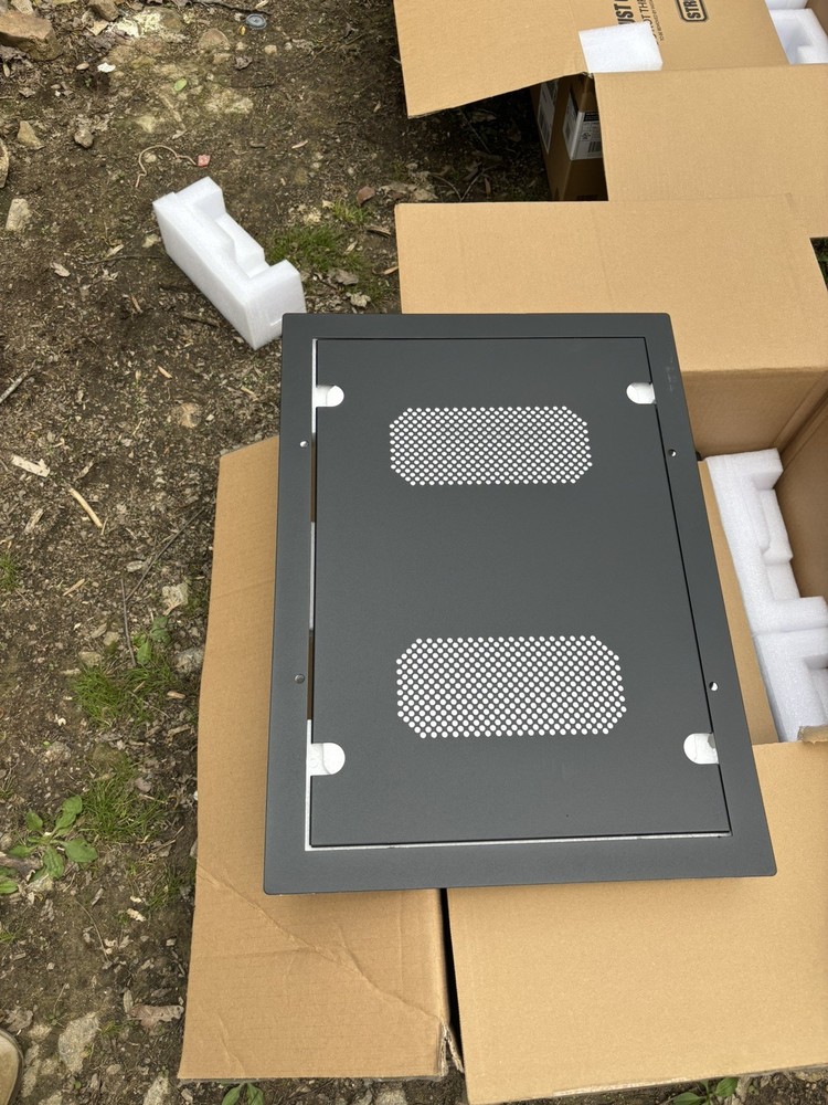 STRONG SM-RBX-PRO-20-BLK Recessed Dual Layer Flat Panel Solution 20in Black