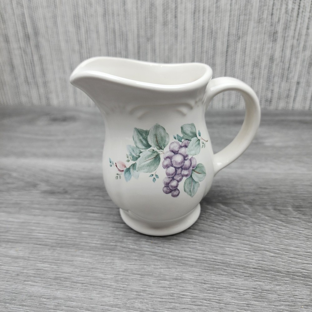 PFALTZGRAFF "GRAPEVINE" Pattern Creamer
