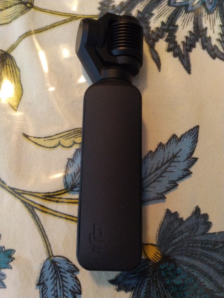 DJI Osmo Pocket 1 3-Axis Stabilizer and 4K Handheld Camera With Case