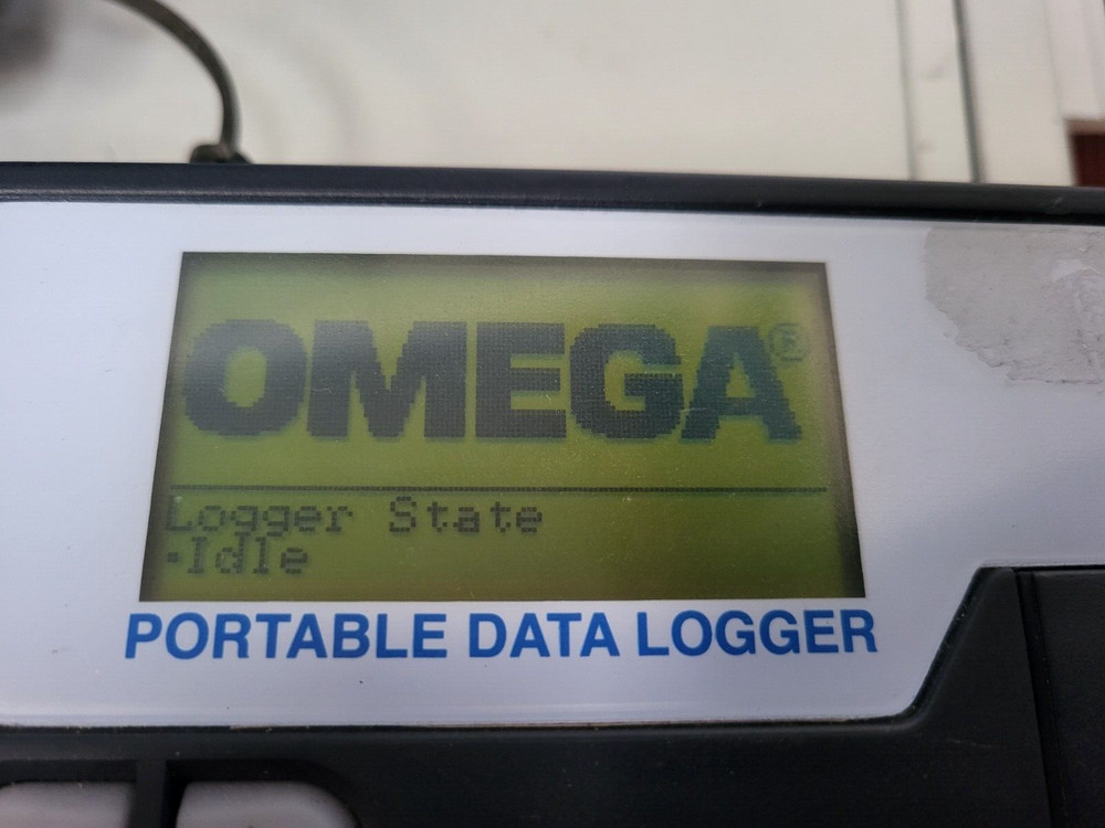 OMEGA OM-SQ2020 PORTABLE DATA LOGGER