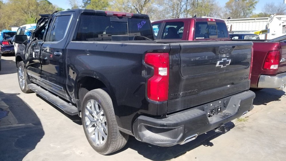 24 CHEVY SILVERADO 1500 5.3L SINGLE AIR SHUTTER