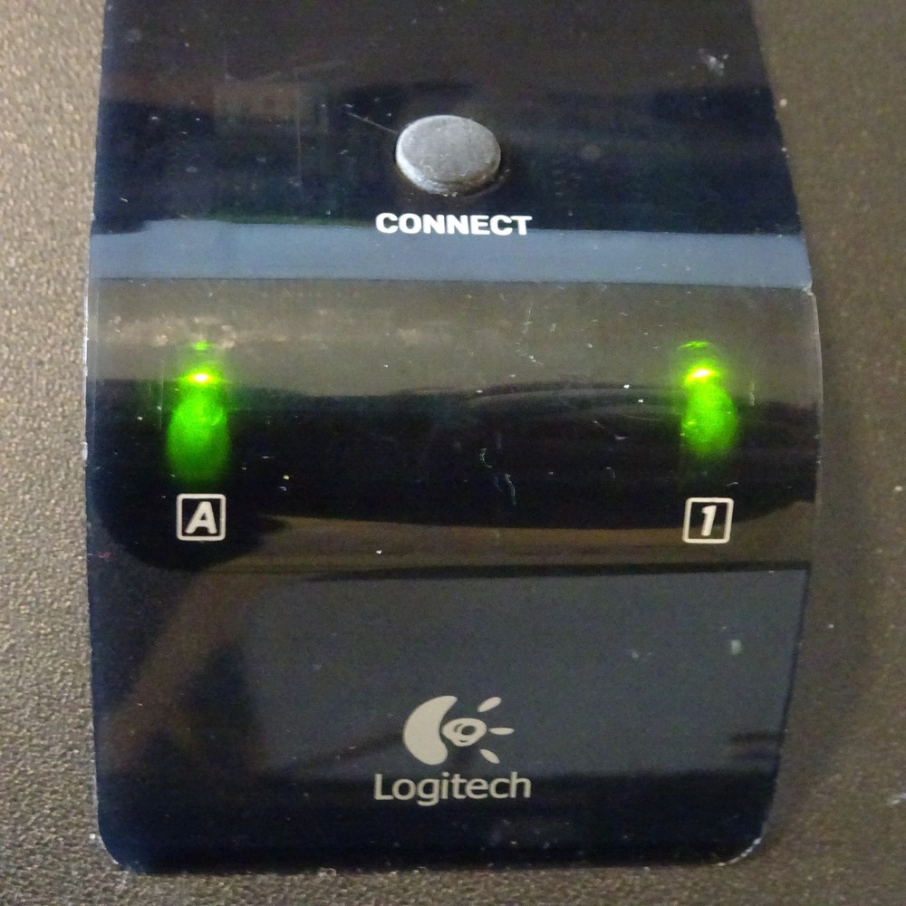 Logitech C-BT44 810-001147 USB Wireless Mouse & Keyboard Receiver