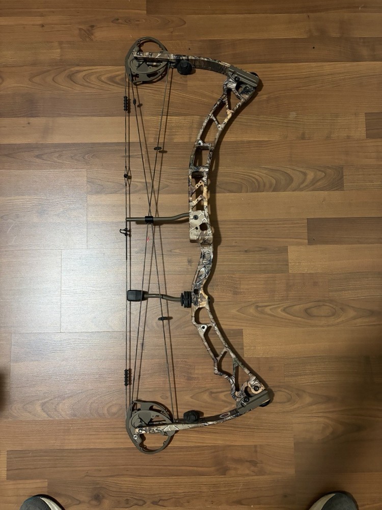 Elite Energy 35 Compound Bow