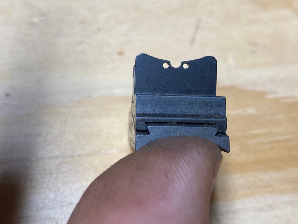Knight Muzzleloader Rear Sight Fits different models, missing fiber optic