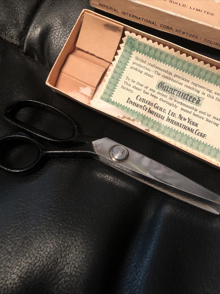 Cutters Guild pinking shears