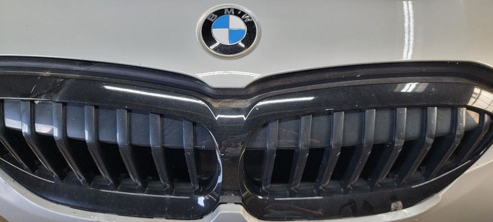 2019 BMW 330i Left Driver Rocker Panel Moulding