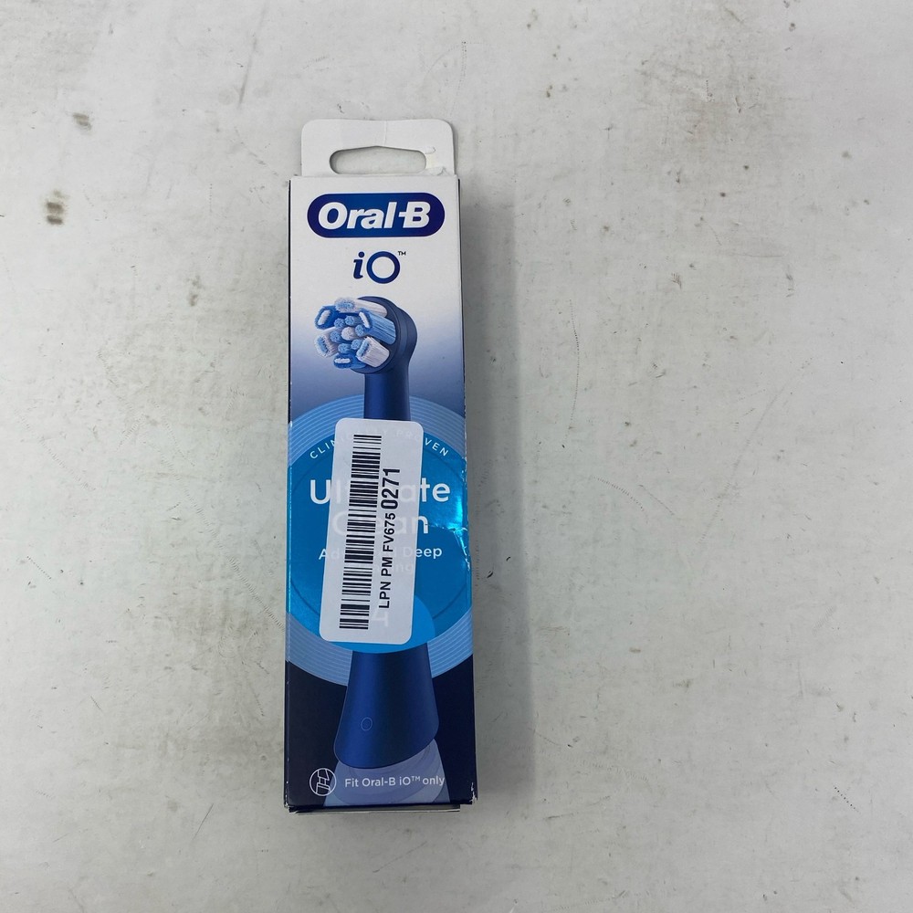 Oral-B iO Ultimate Clean Replacement Heads 4-Pack, Black