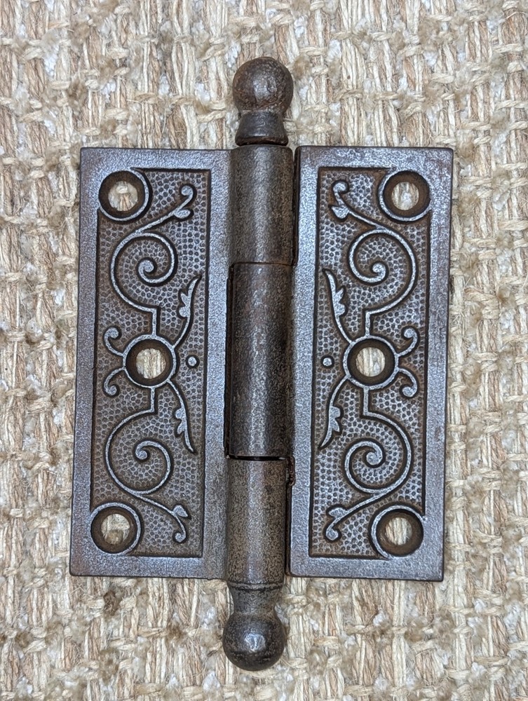 3" x 3 1/2" Antique Decorative Cast Iron Ball Tip Hinge