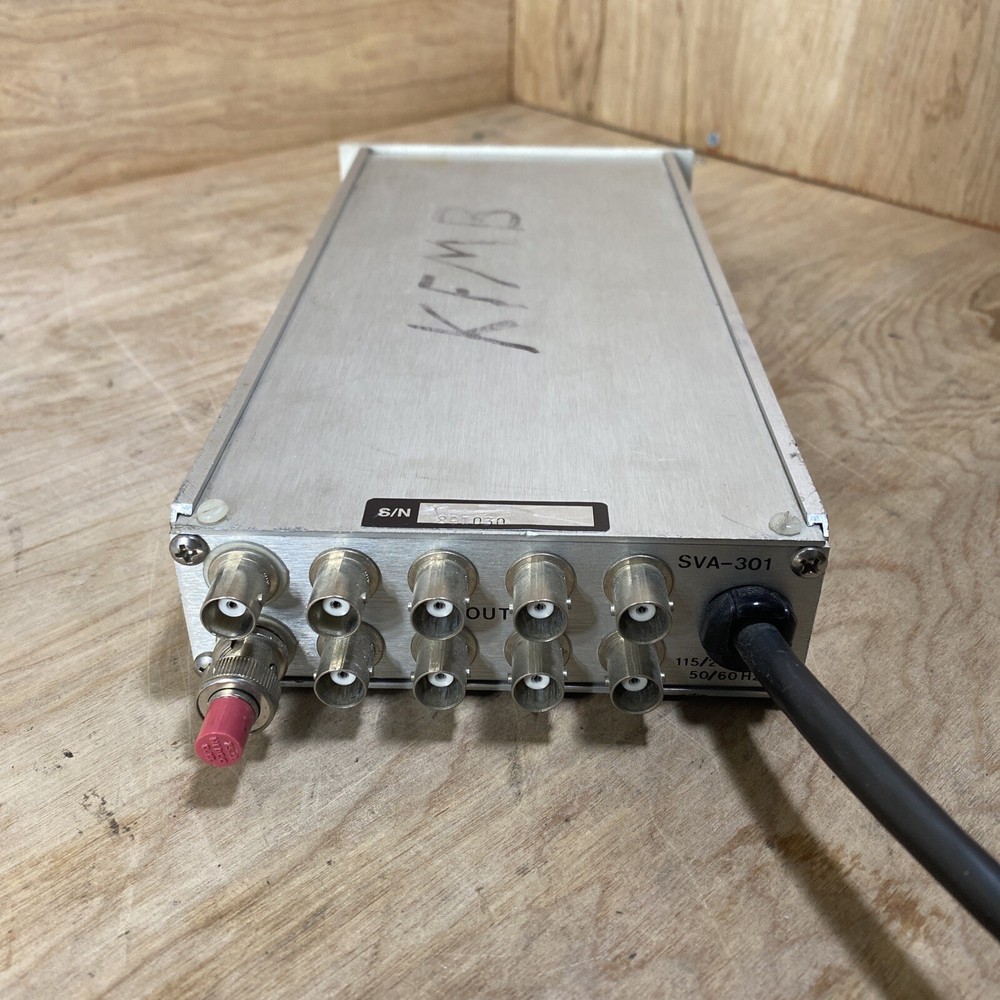 Hedco SVA-302 Hedline Silver 4-channel Audio/Video Equalizer - Powers On