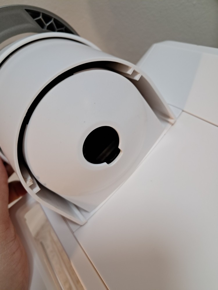 KEURIG SELECT K80 COFFEE MAKER, WORKS GREAT, WHITE (USED)