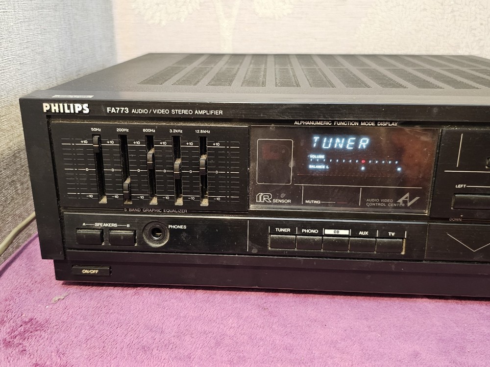 Vintage Philips FA773 Audio Video Stereo Amplifier Graphic Equalizer Phono Stage