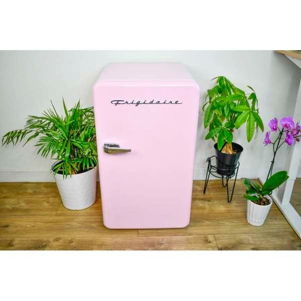 Frigidaire, 3.2 Cu. Ft. Retro Compact Refrigerator, Pink