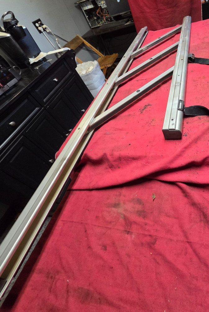 VOLVO FOLDING UPPER BUNK LADDER, BLK RUBBER , MISSING ONE FOOT, 8078803