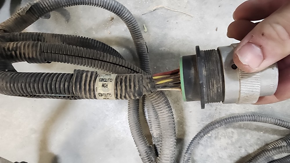 AA70051 Row Unit Harness 16 row John Deere population and Rowcommand clutches JD