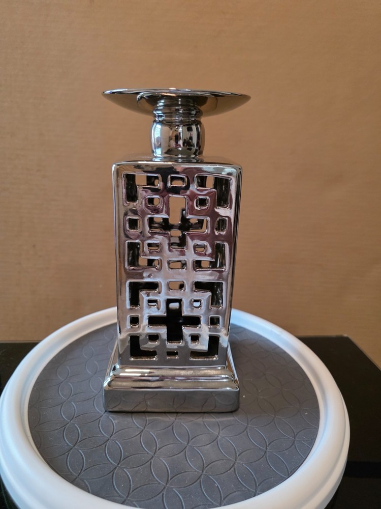 candle holder'