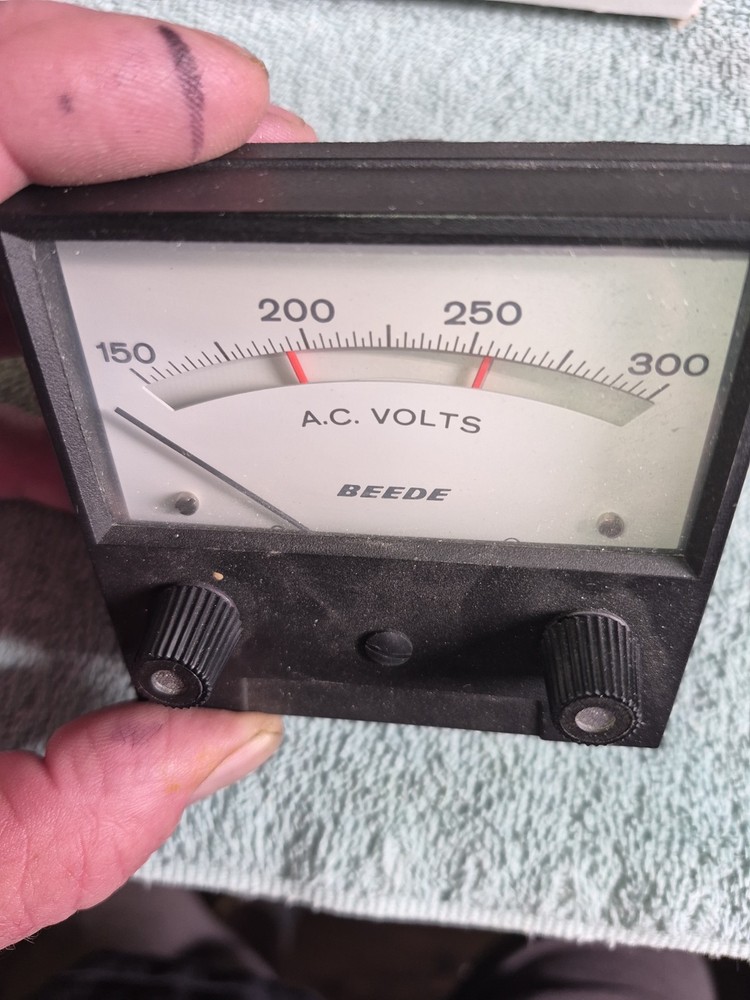 Beede Digital AC Volt Meter No Socket