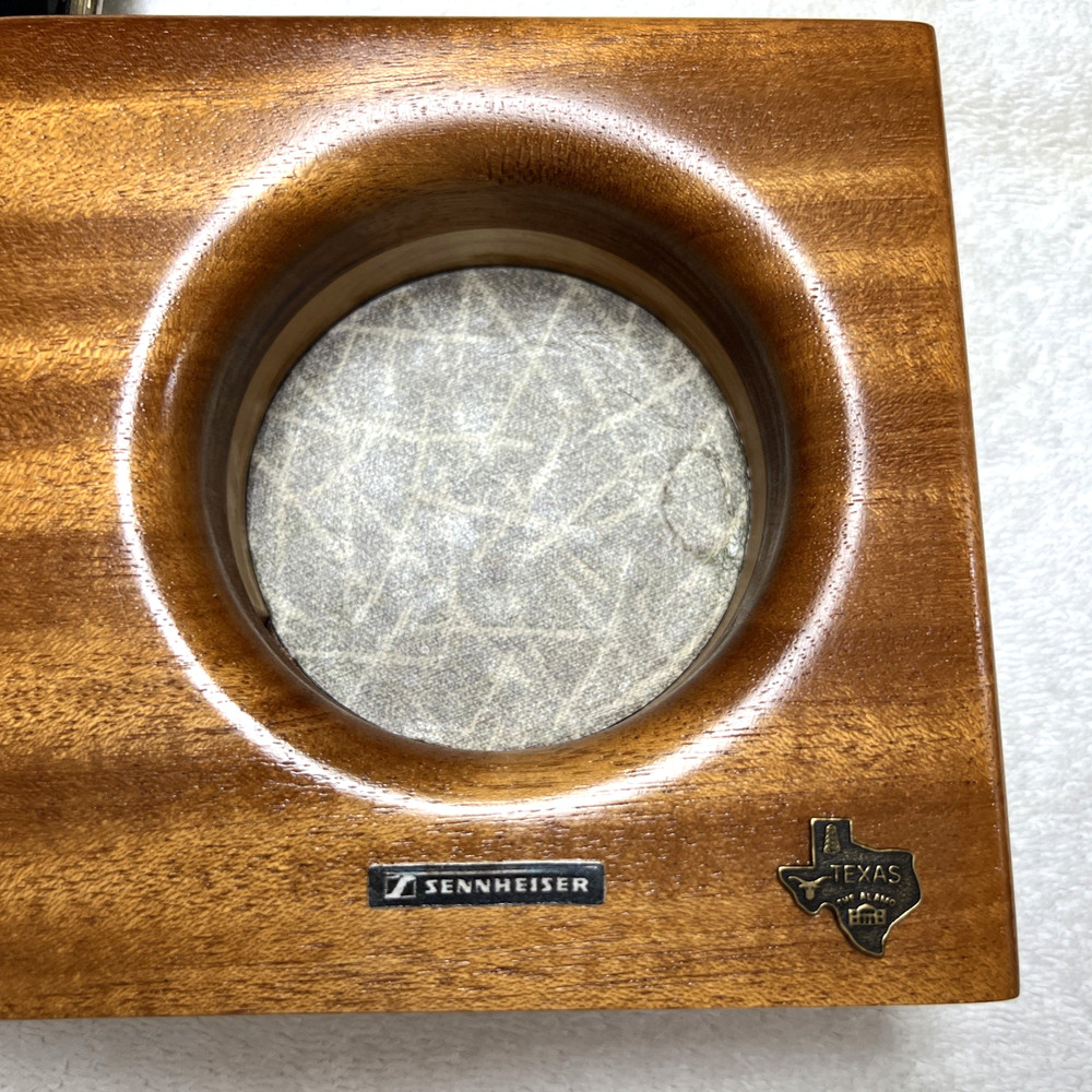 Handmade Iphone Speaker Mahogany wood