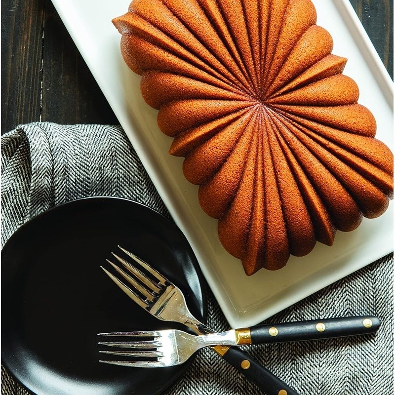 Cast Aluminum Bundt Pan Nonstick Easy Release Bakeware Oven Safe Kitchen Tool US