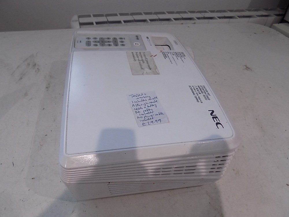 Nec NP100 DLP Projector White Includes Remote Genuine Tested Working